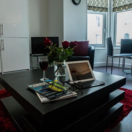 Strathmore House Apartments 普里茅斯 外观 照片