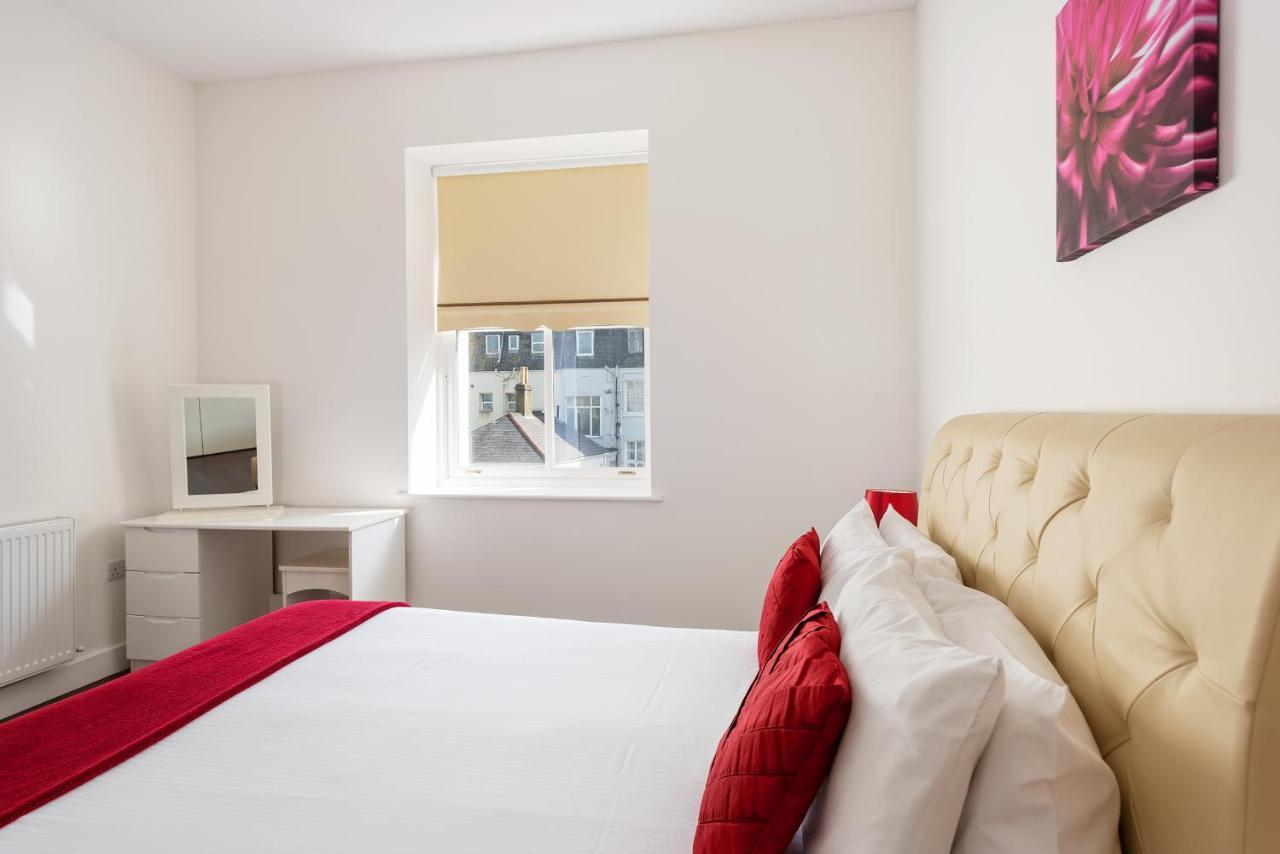 Strathmore House Apartments 普里茅斯 外观 照片